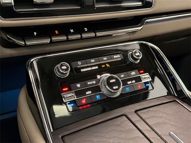 2022 Lincoln Navigator L Reserve