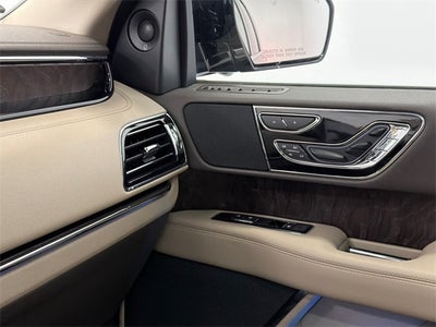 2022 Lincoln Navigator L Reserve