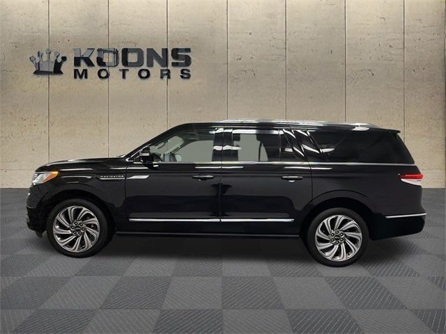 2022 Lincoln Navigator L Reserve