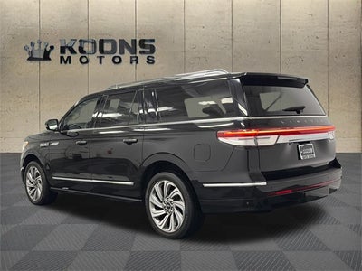 2022 Lincoln Navigator L Reserve