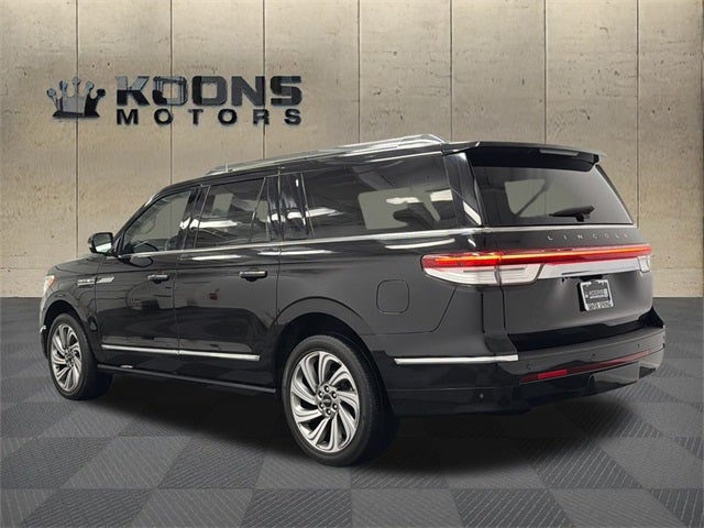 2022 Lincoln Navigator L Reserve