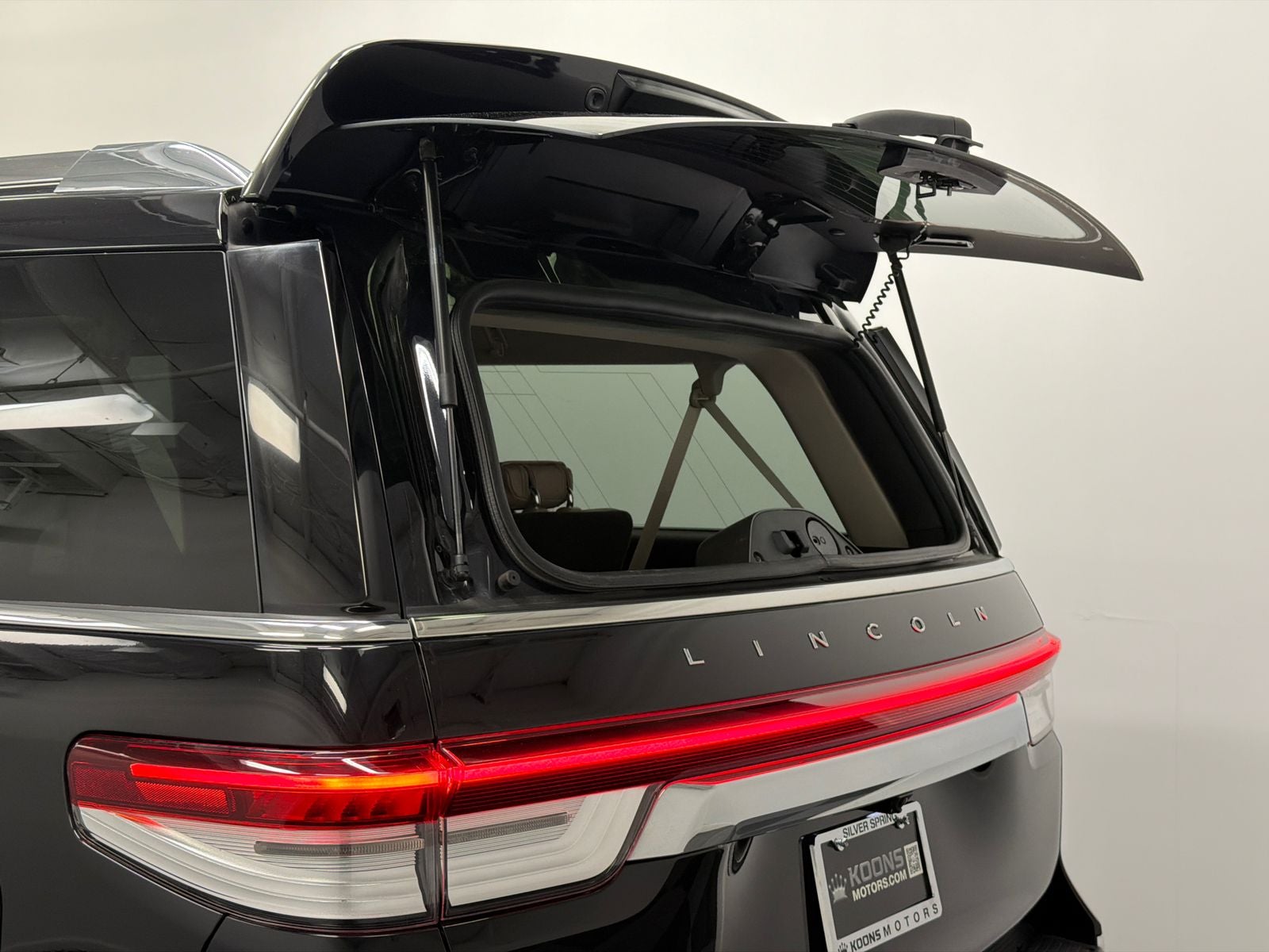 2022 Lincoln Navigator L Reserve