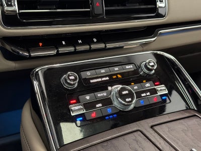 2022 Lincoln Navigator L Reserve