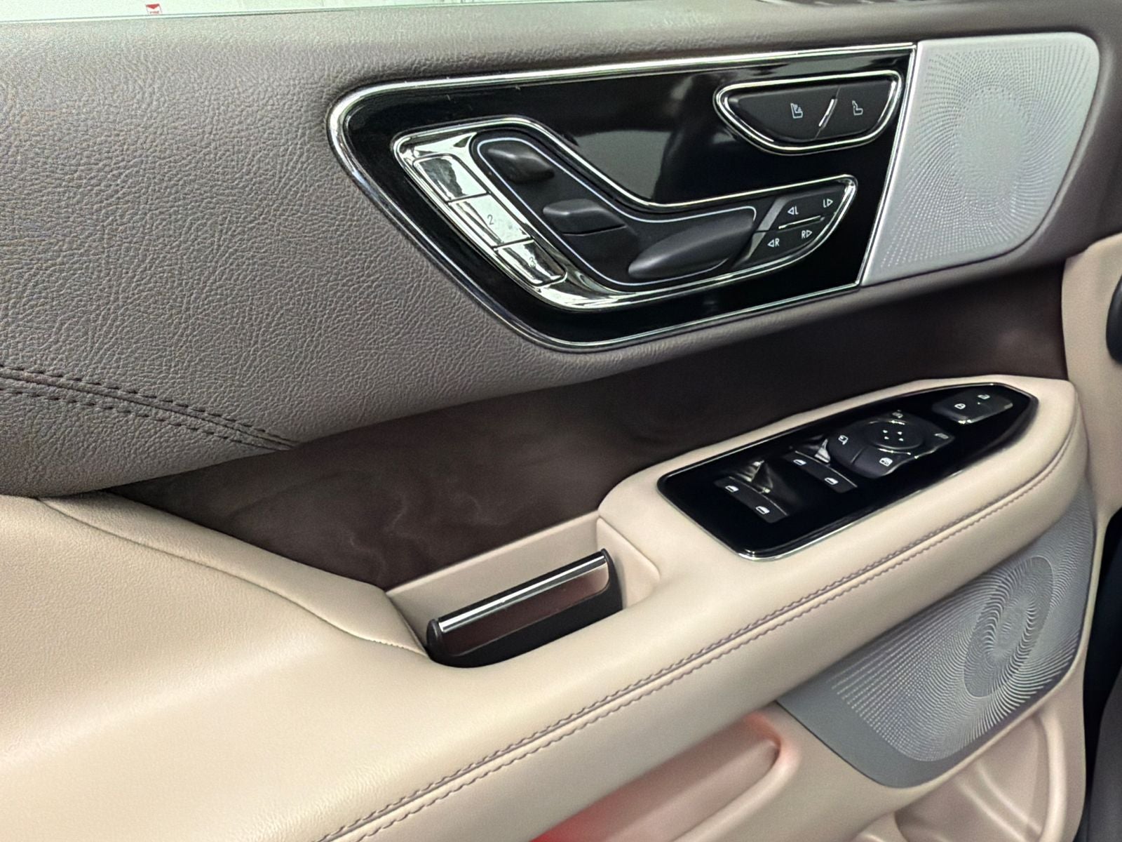 2022 Lincoln Navigator L Reserve