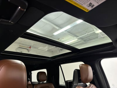 2022 Lincoln Navigator L Reserve