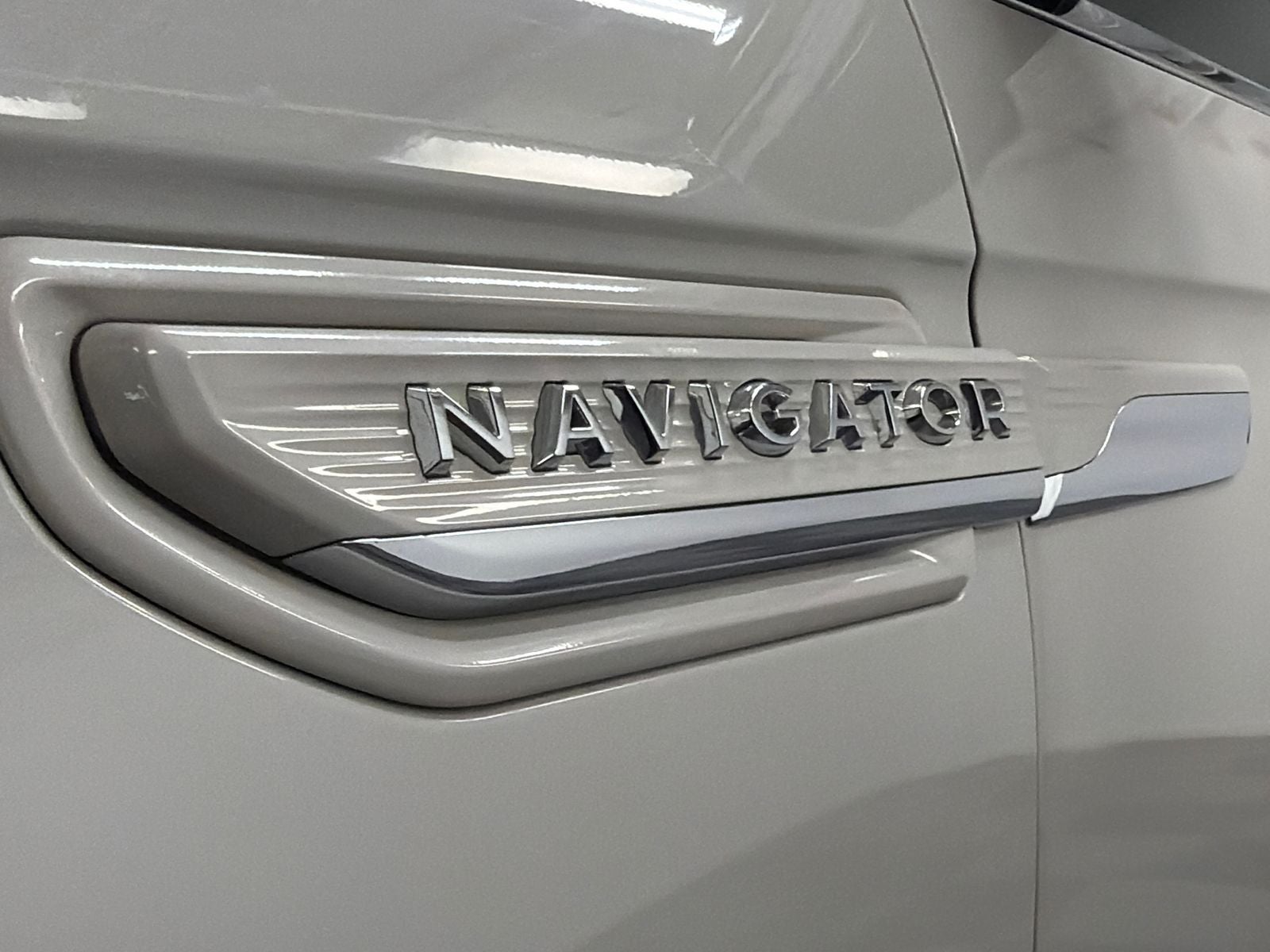 2022 Lincoln Navigator L Reserve