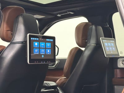 2022 Lincoln Navigator L Reserve