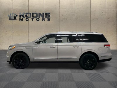 2022 Lincoln Navigator L Reserve