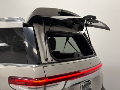 2022 Lincoln Navigator L Reserve