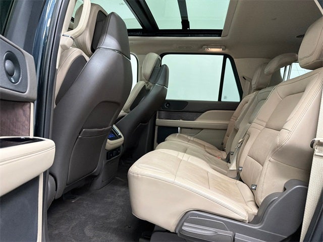 2022 Lincoln Navigator L L Reserve