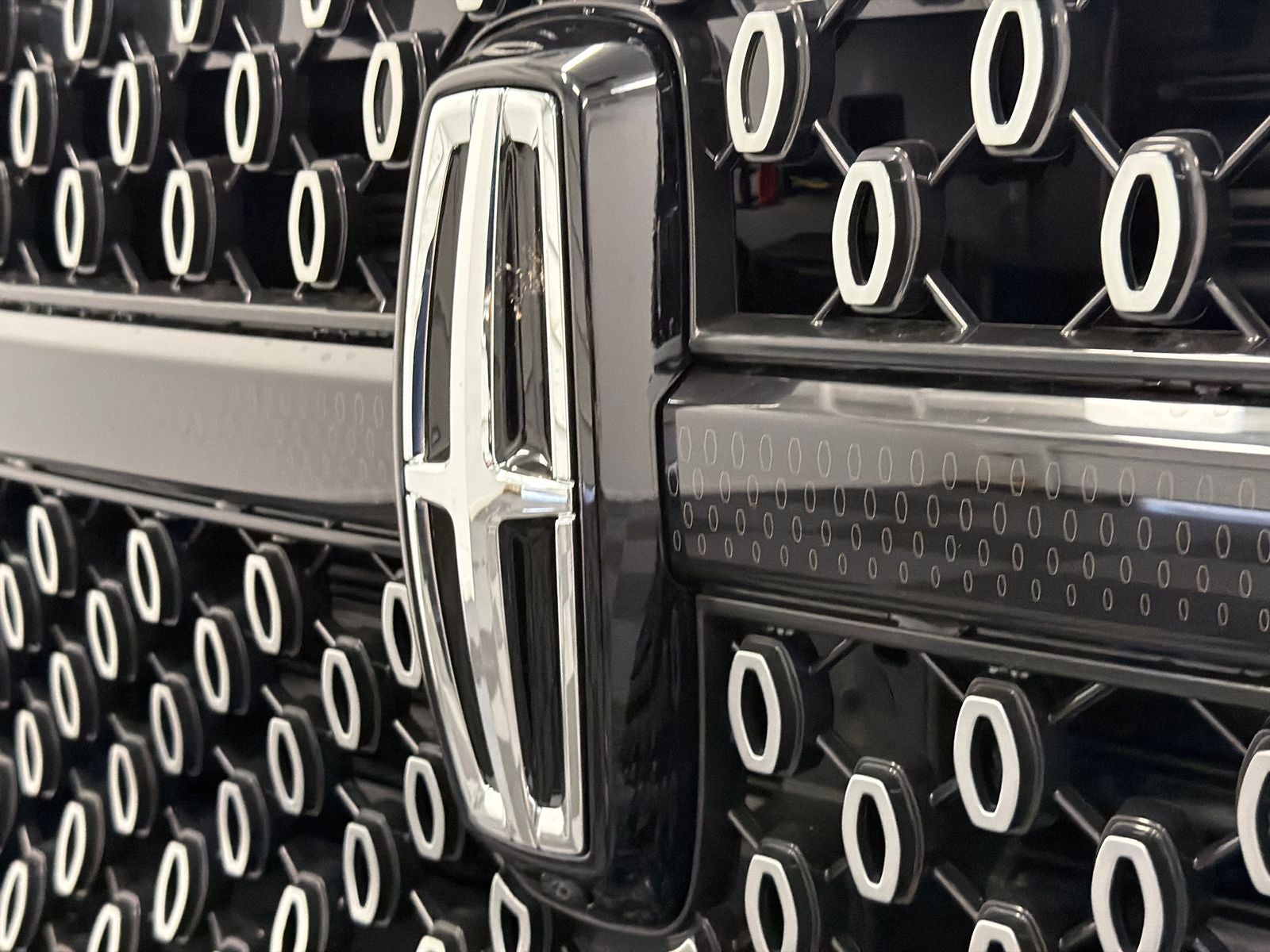 2027 Lincoln Navigator L Premiere