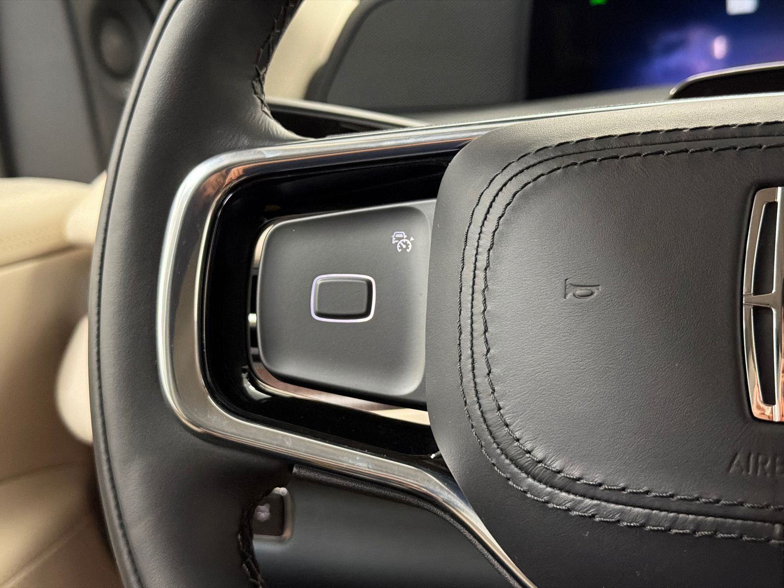 2027 Lincoln Navigator L Premiere