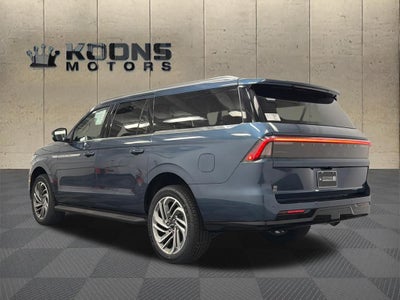 2027 Lincoln Navigator L Premiere