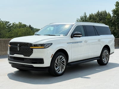 2027 Lincoln Navigator L Premiere
