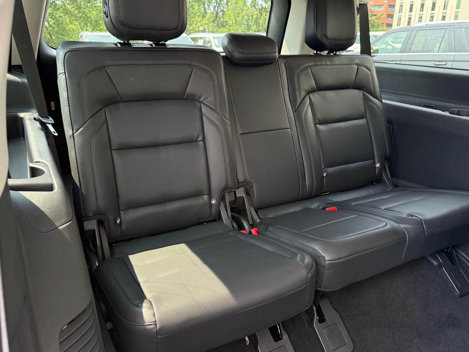 2027 Lincoln Navigator L Premiere