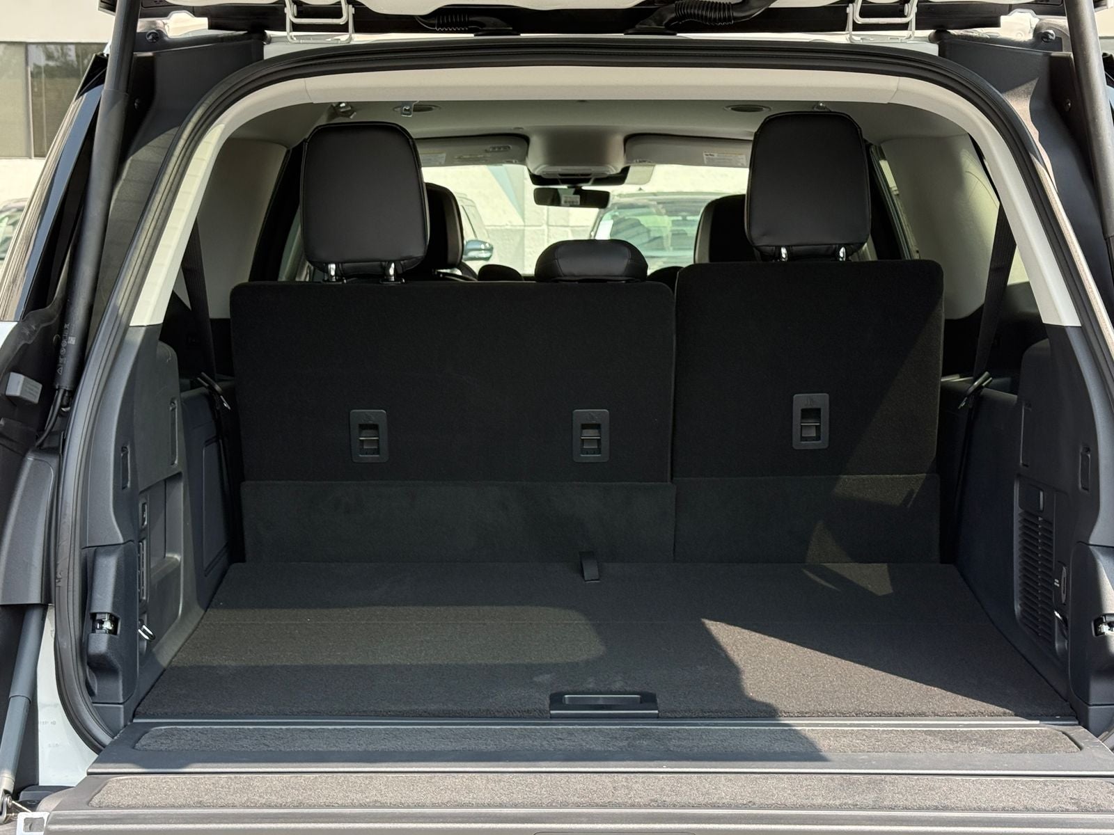 2027 Lincoln Navigator L Premiere