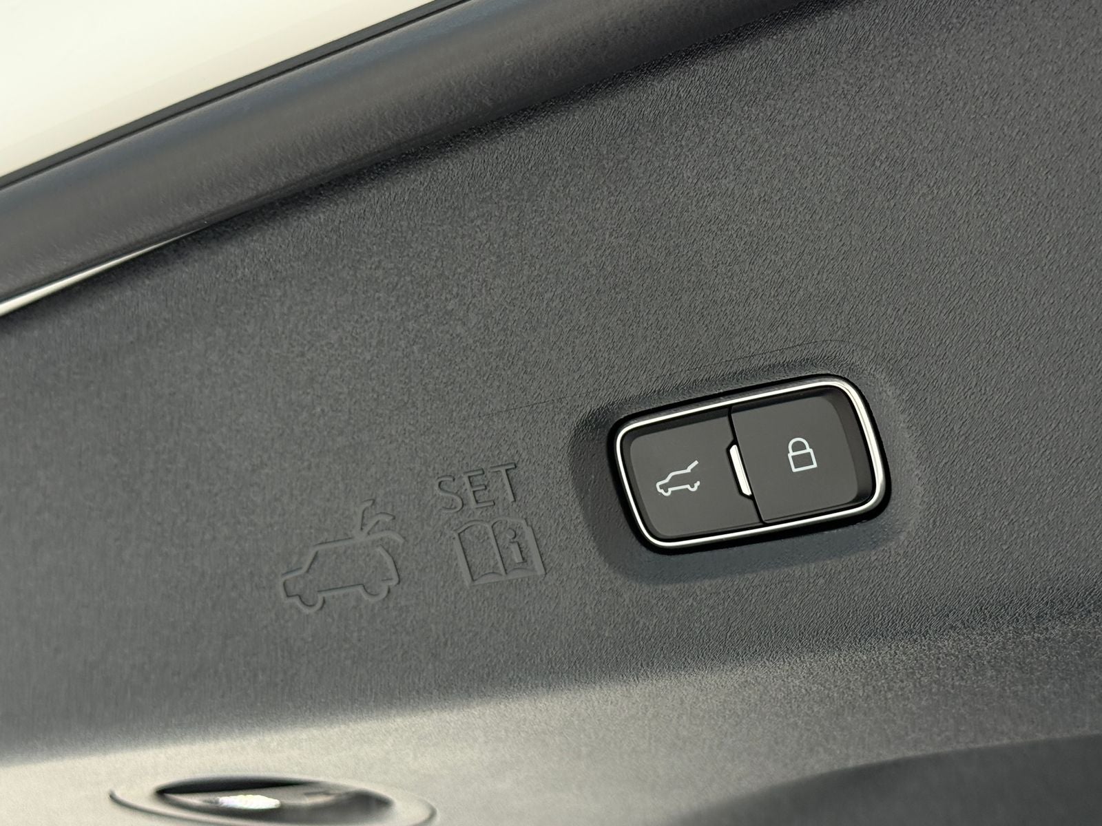 2027 Lincoln Navigator L Premiere
