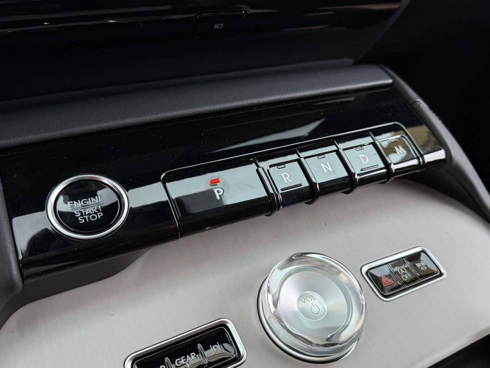 2027 Lincoln Navigator L Premiere