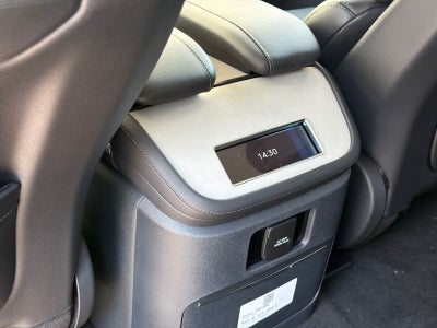 2027 Lincoln Navigator L Premiere