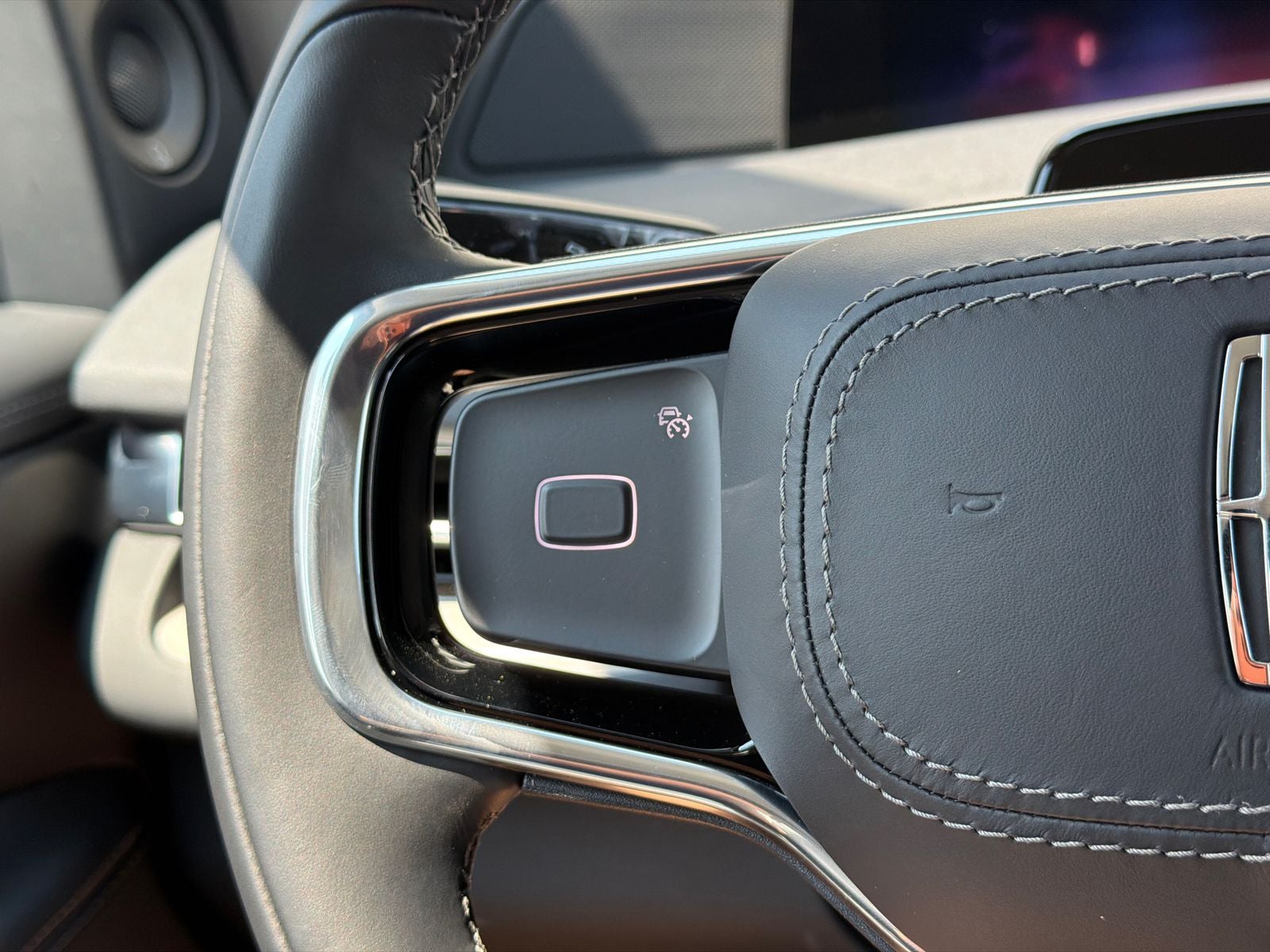 2027 Lincoln Navigator L Premiere