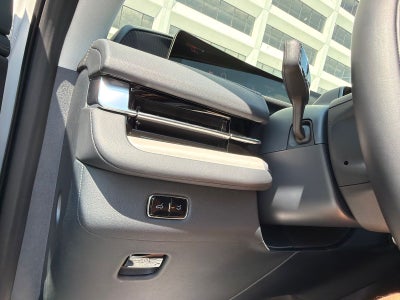 2027 Lincoln Navigator L Premiere