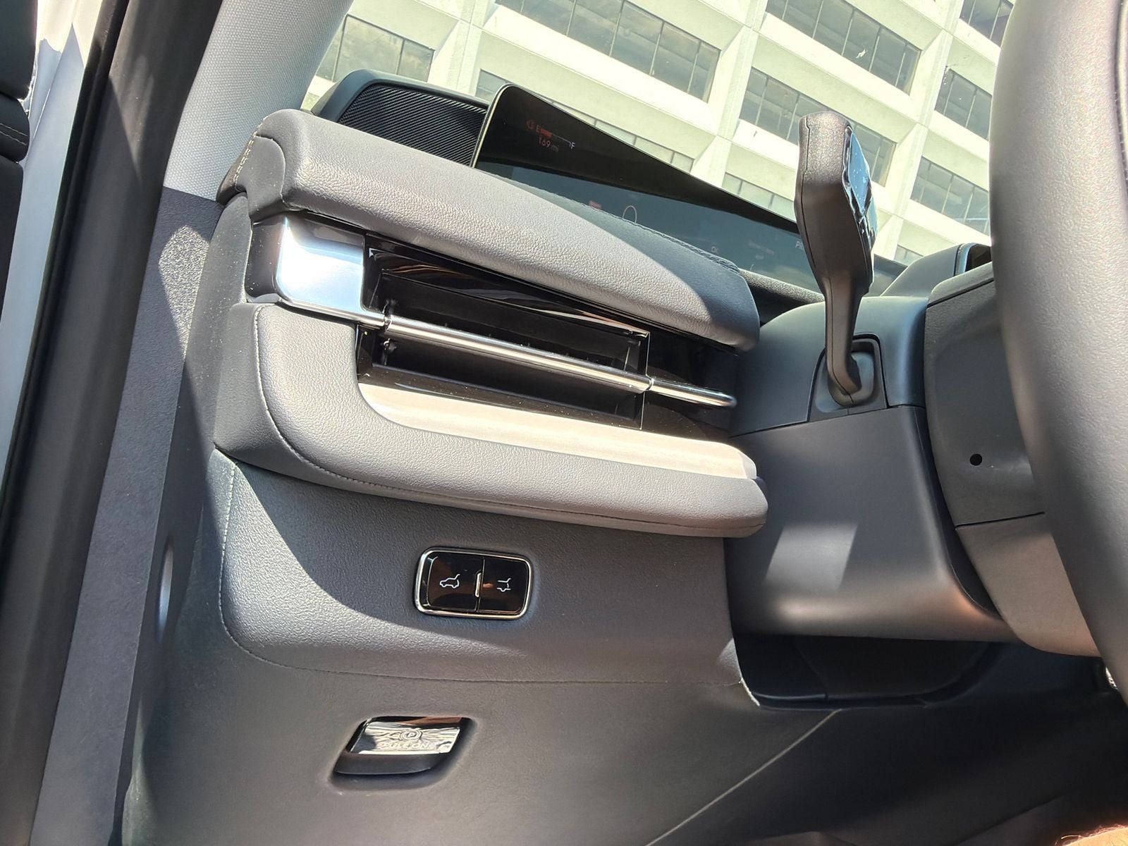 2027 Lincoln Navigator L Premiere