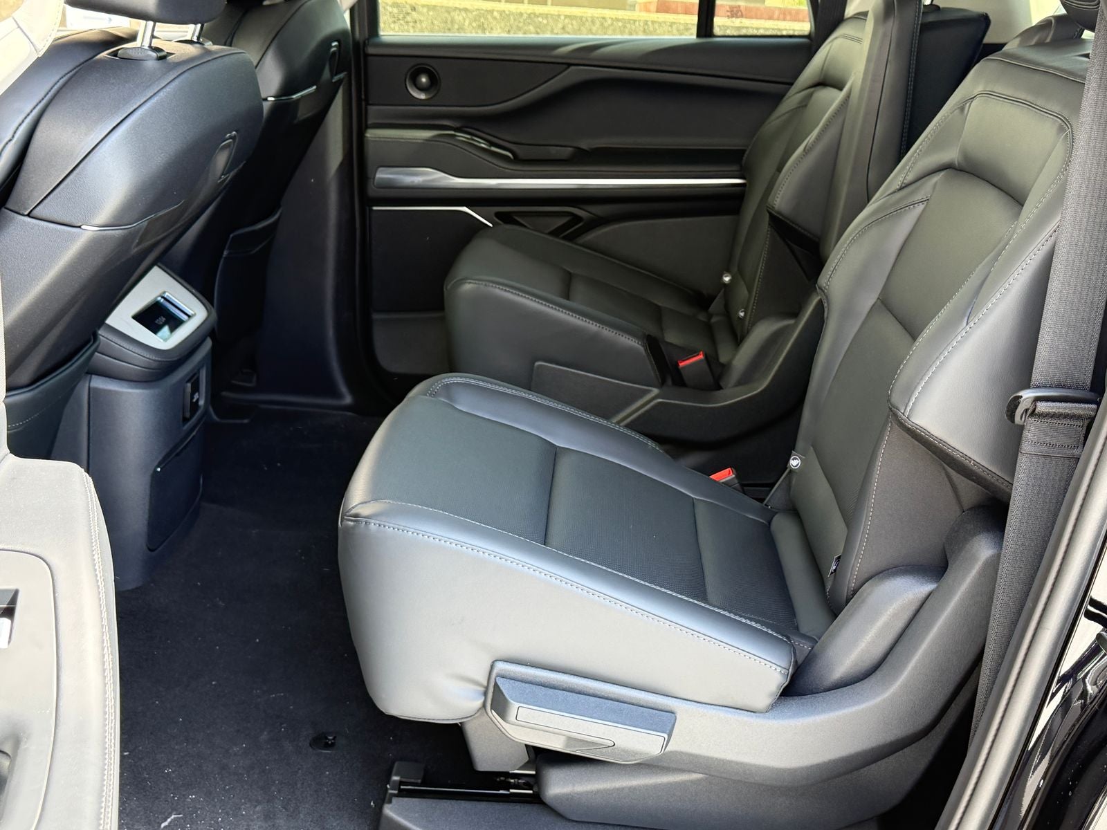 2026 Lincoln Navigator L Premiere