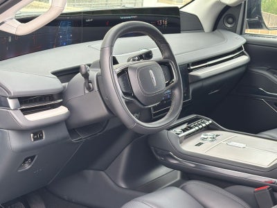 2026 Lincoln Navigator L Premiere