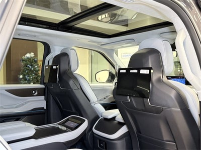 2026 Lincoln Navigator L Black Label