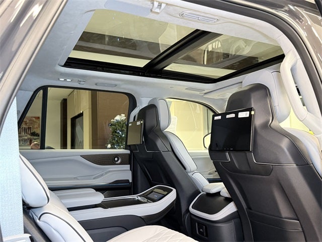 2026 Lincoln Navigator L Black Label