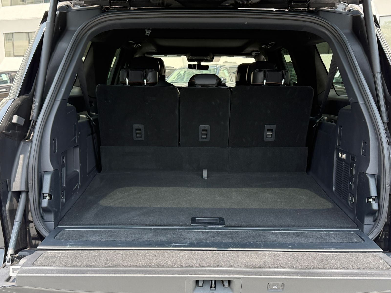 2025 Lincoln Navigator L Black Label