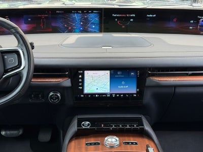 2025 Lincoln Navigator L Black Label