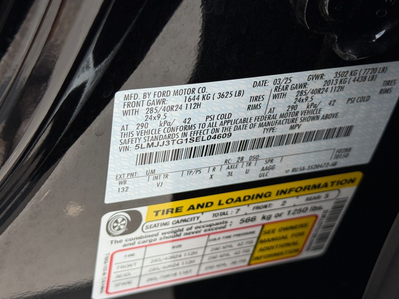 2025 Lincoln Navigator L Black Label