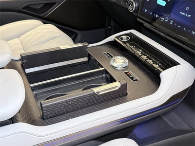 2025 Lincoln Navigator L Black Label