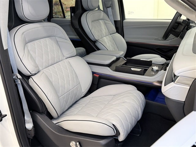 2025 Lincoln Navigator L Black Label