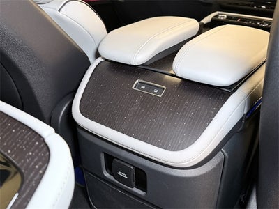 2025 Lincoln Navigator L Black Label