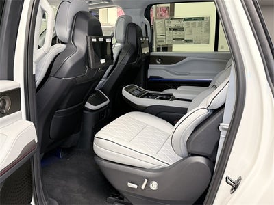 2025 Lincoln Navigator L Black Label