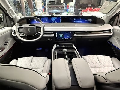 2025 Lincoln Navigator L Black Label