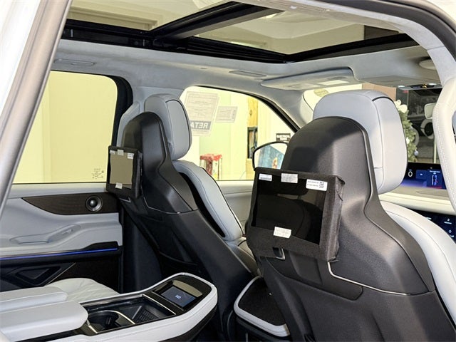 2025 Lincoln Navigator L Black Label