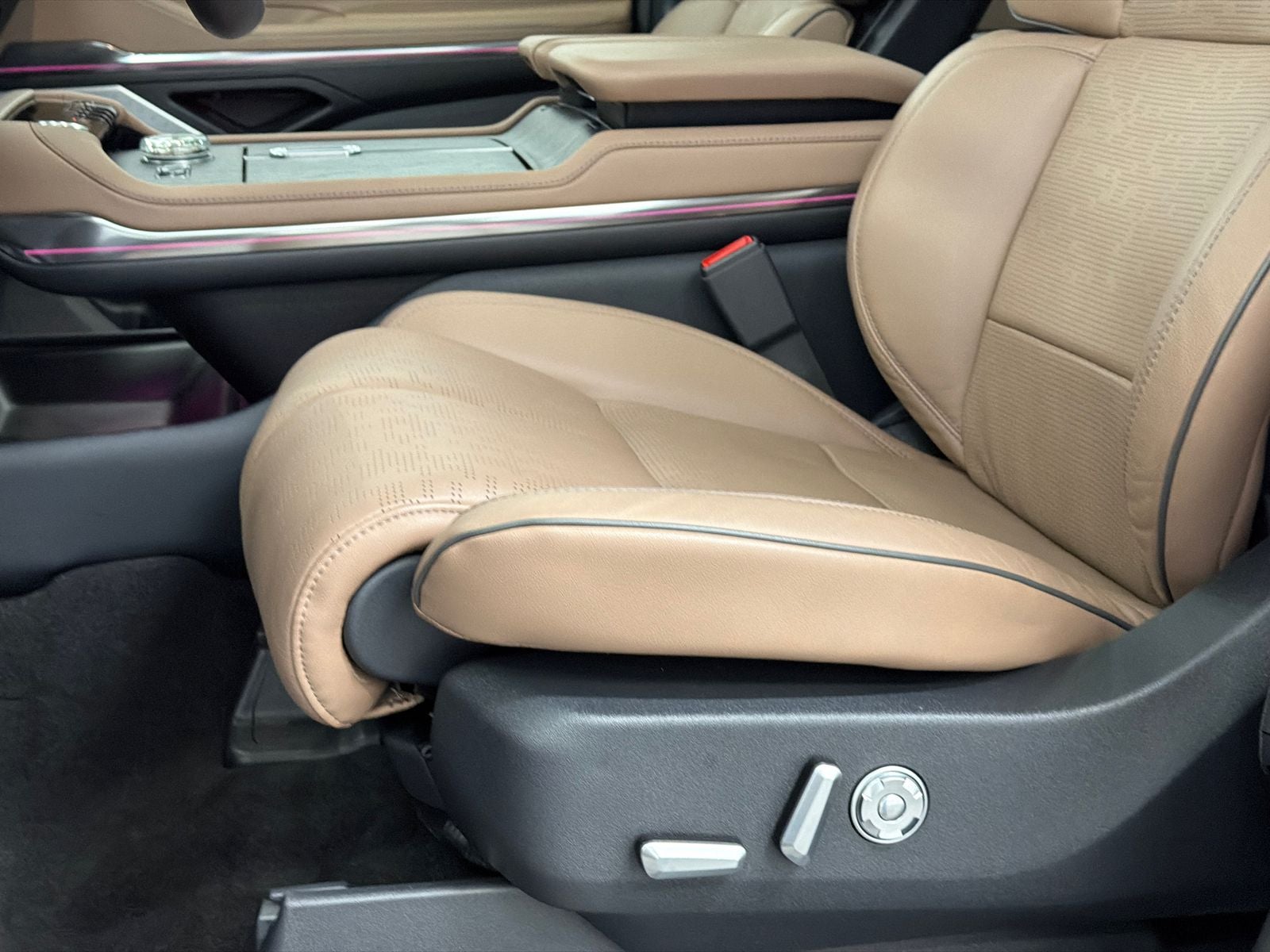 2025 Lincoln Navigator L Black Label