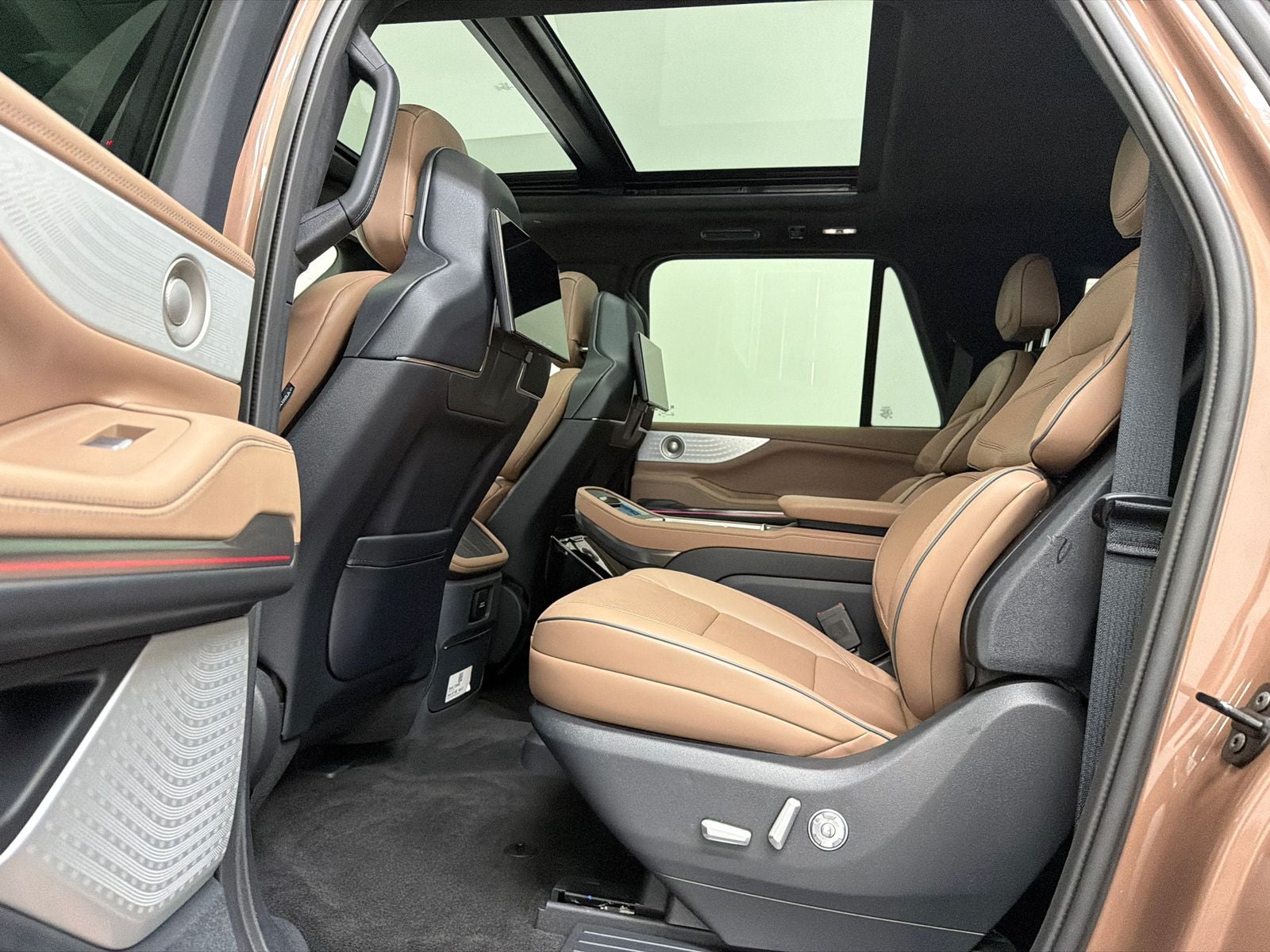 2025 Lincoln Navigator L Black Label