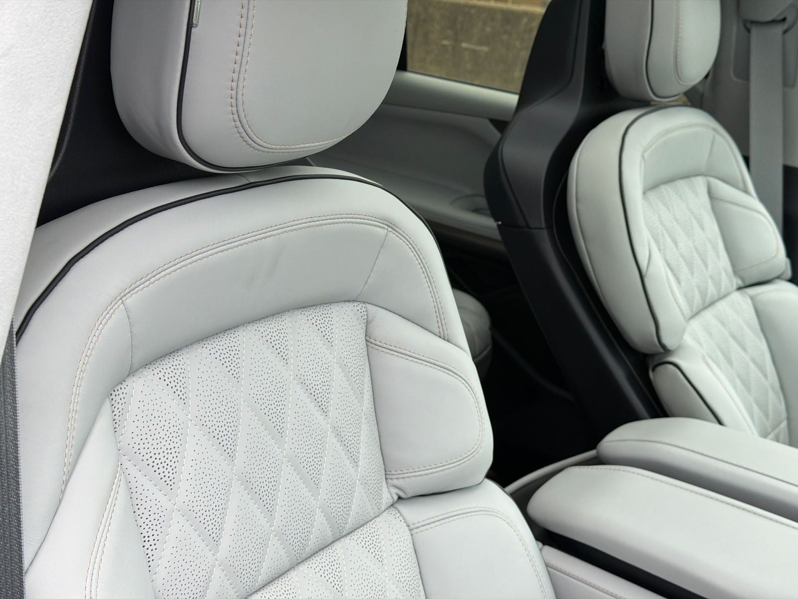 2026 Lincoln Navigator L Black Label