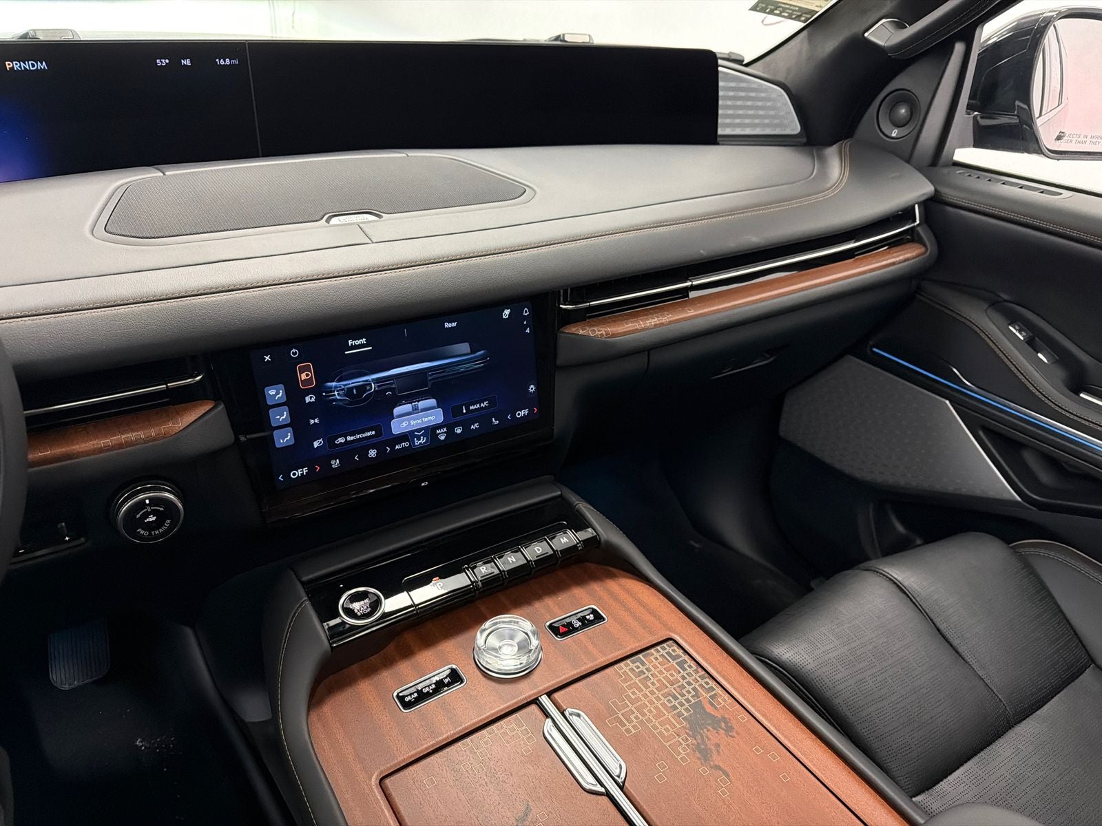 2026 Lincoln Navigator L Black Label