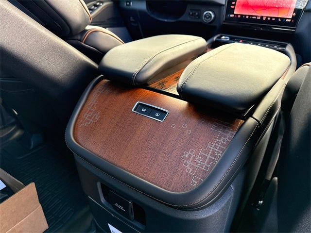 2025 Lincoln Navigator L Black Label