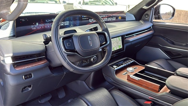 2025 Lincoln Navigator L Black Label