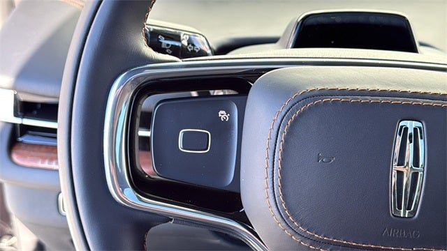 2025 Lincoln Navigator L Black Label