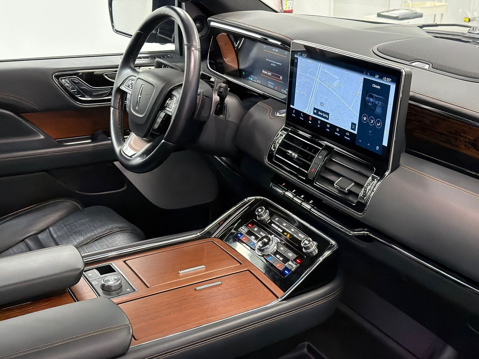2024 Lincoln Navigator L Black Label