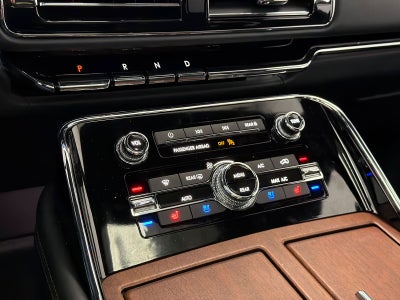 2024 Lincoln Navigator L Black Label