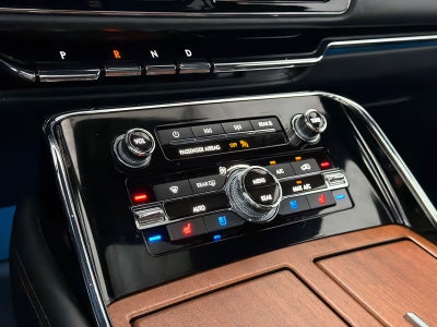 2023 Lincoln Navigator L Black Label
