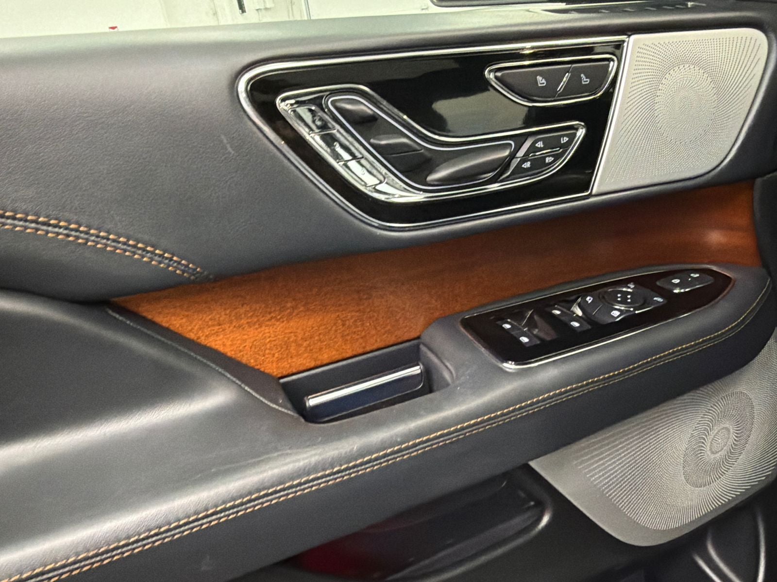 2023 Lincoln Navigator L Black Label